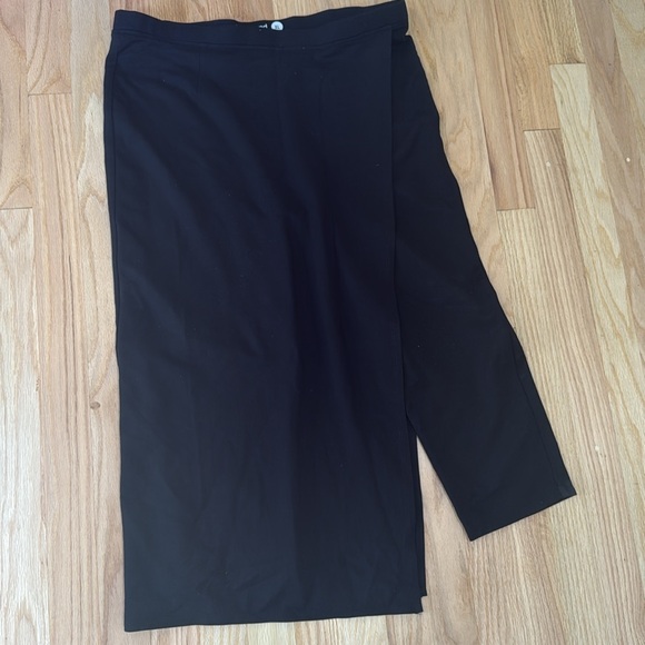 Betabrand leggings with skirt - Picture 7 of 7